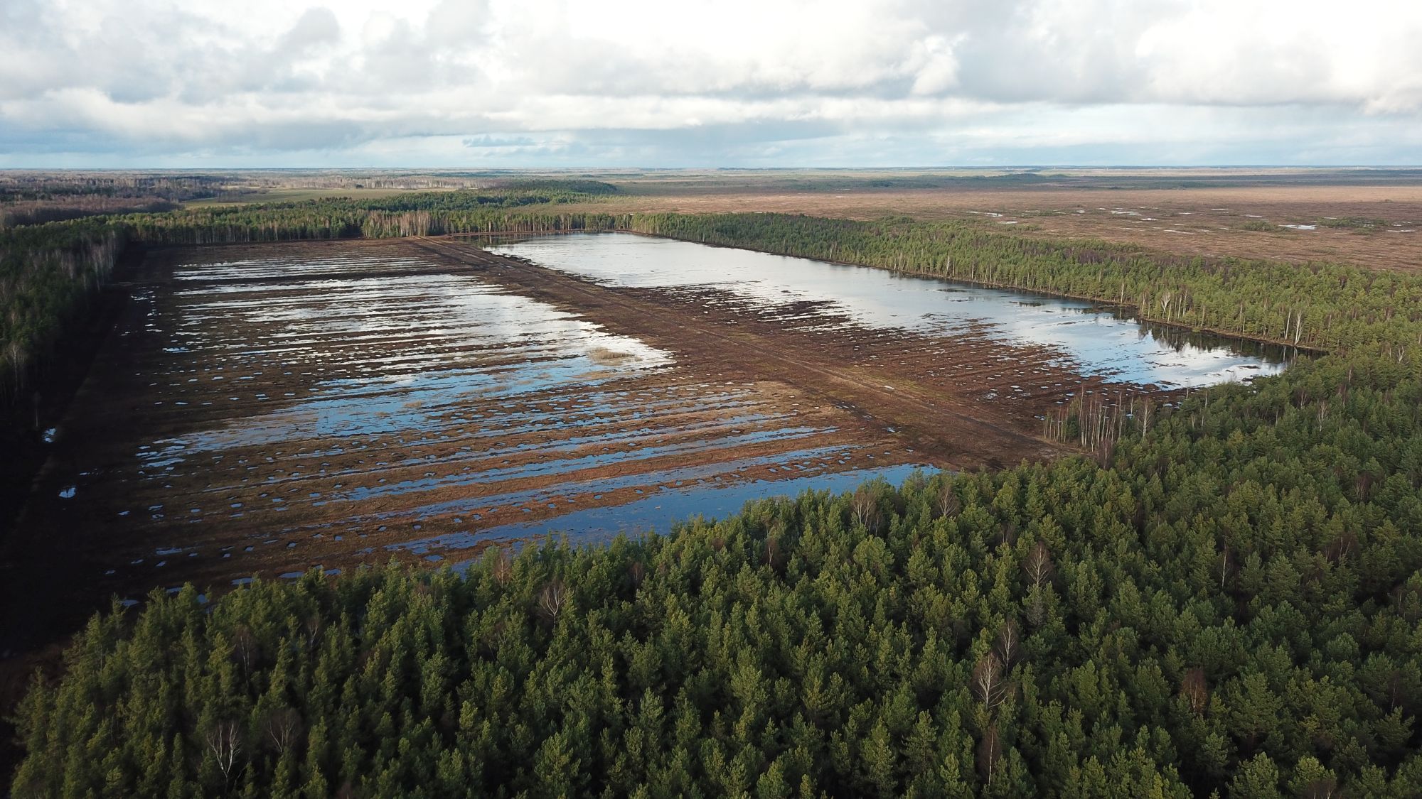Pärast korrastustöid on alale hakanud kogunema vesi (oktoober 2019)