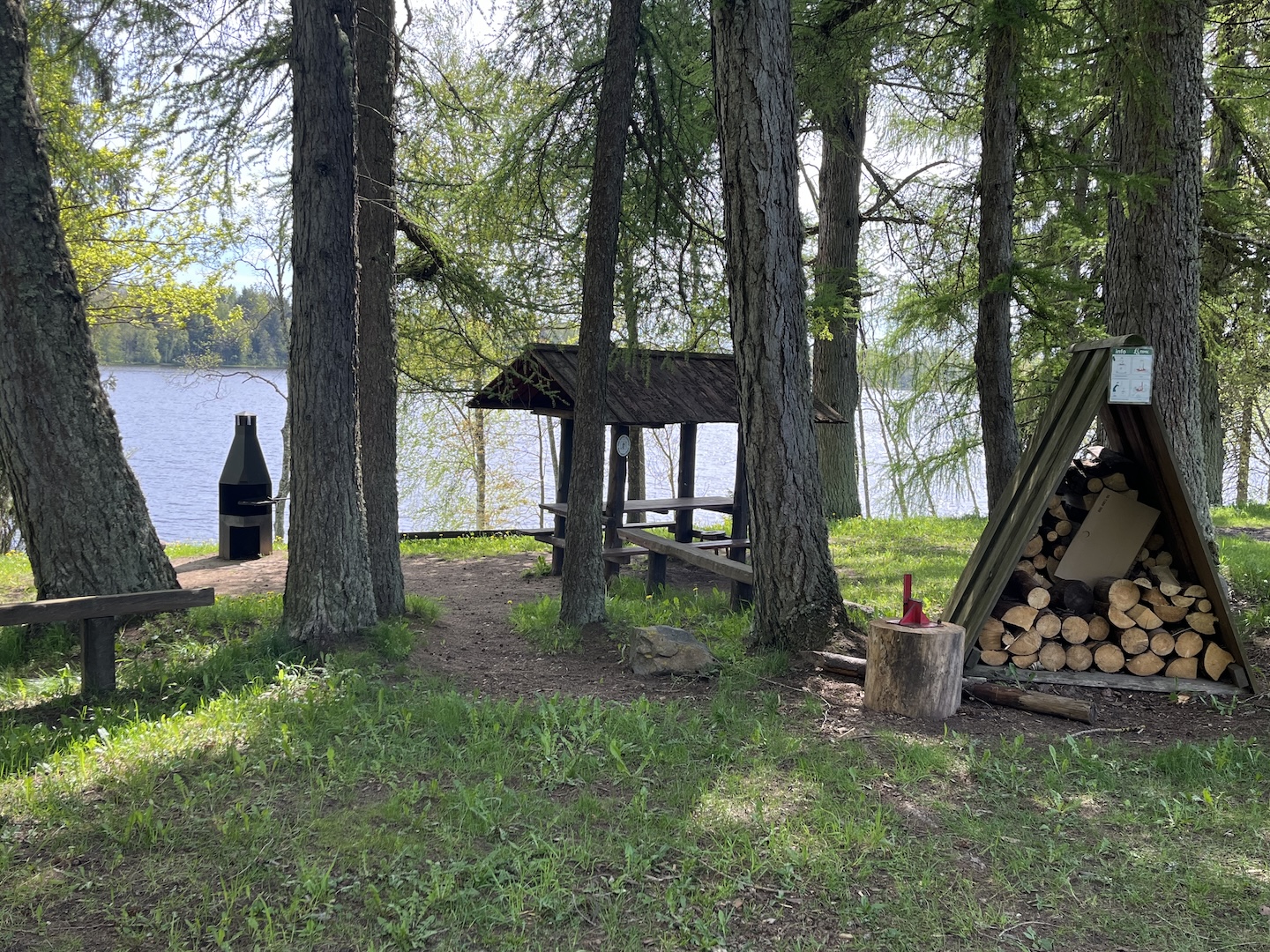 Kooraste Suurjärve lõkkekoht