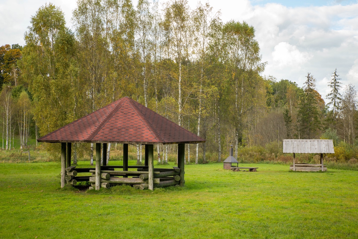 Loodi paisjärve lõkkekohad