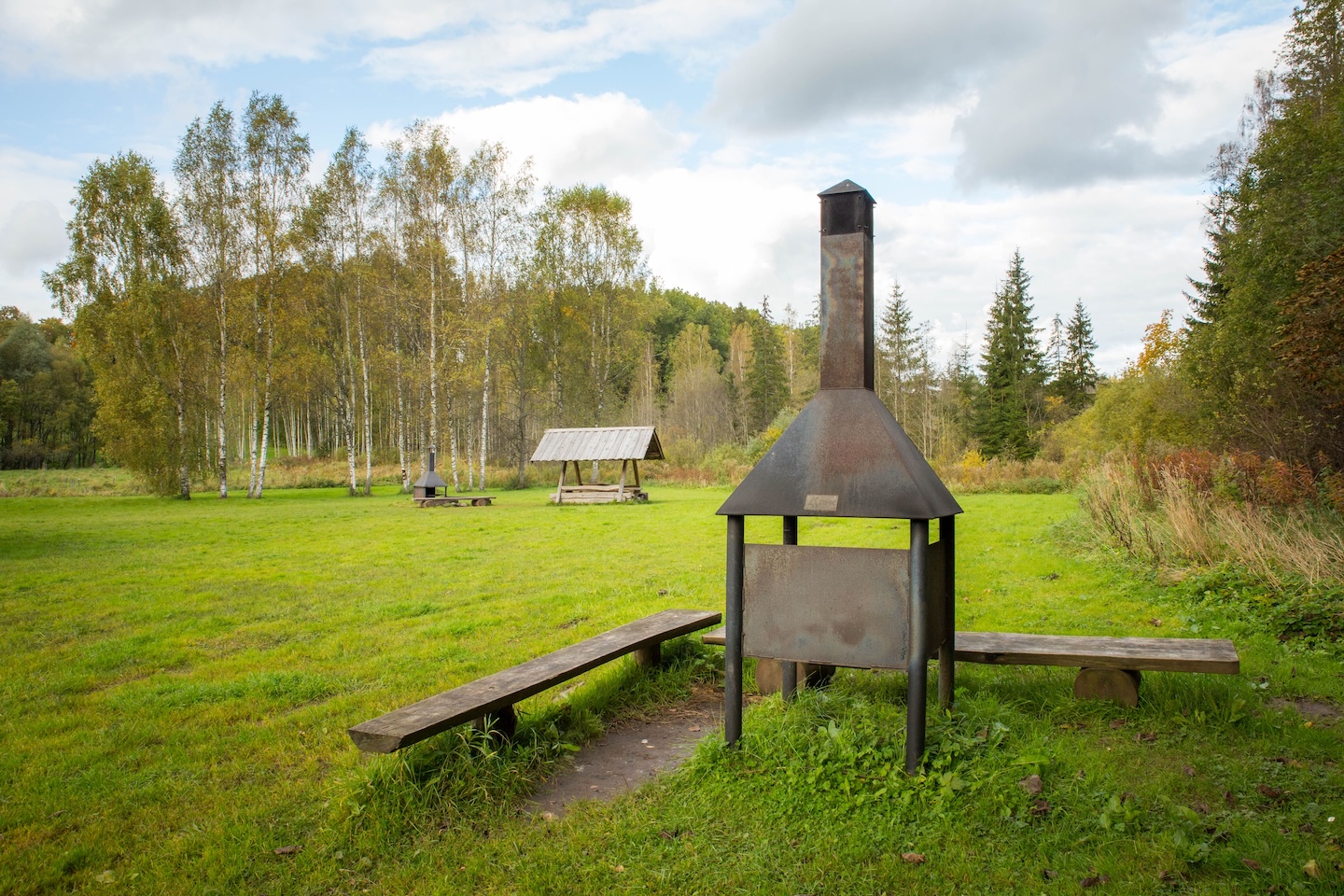 Loodi paisjärve lõkkekohad