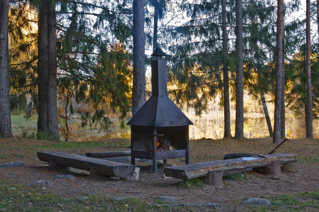 Lake Rae campsite