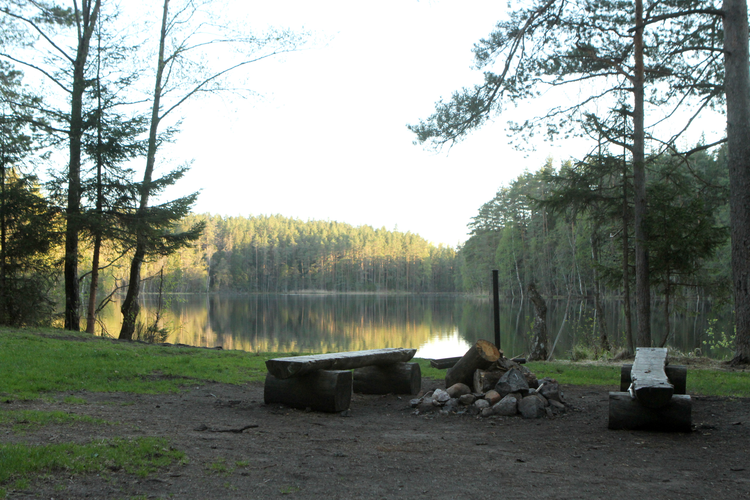 Järvi Pikkjärve telkimisala
