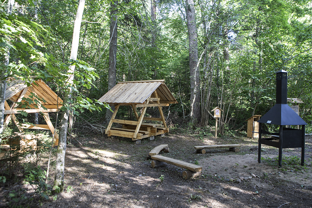 Roela campfire site