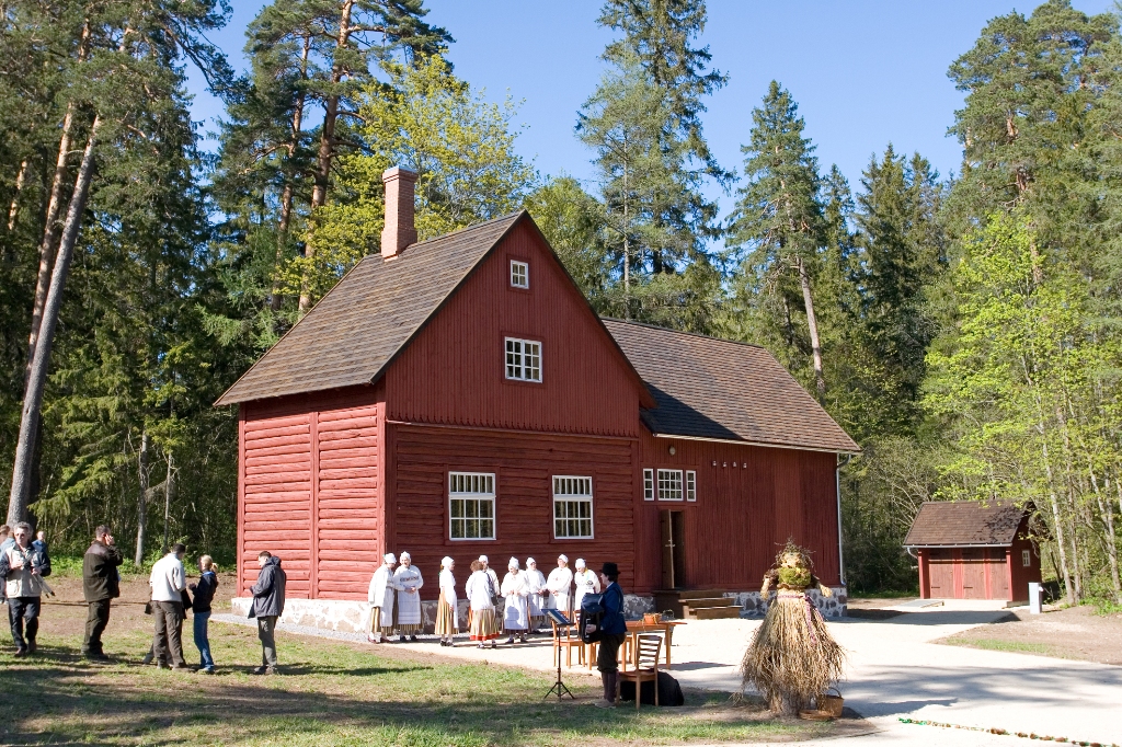 Roela Cone Hut Museum