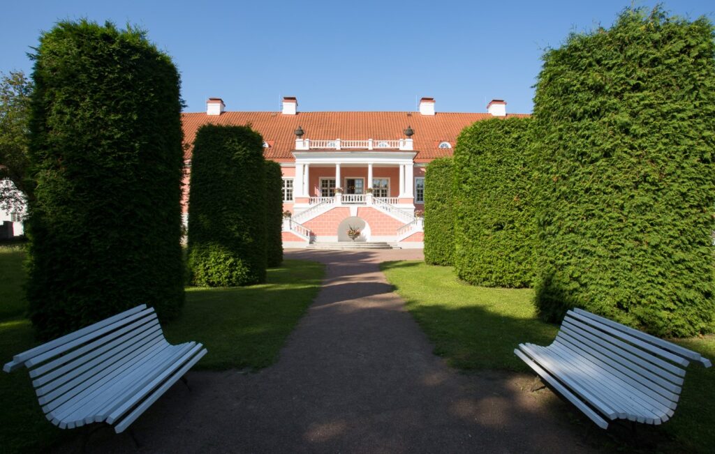 Garden with benches