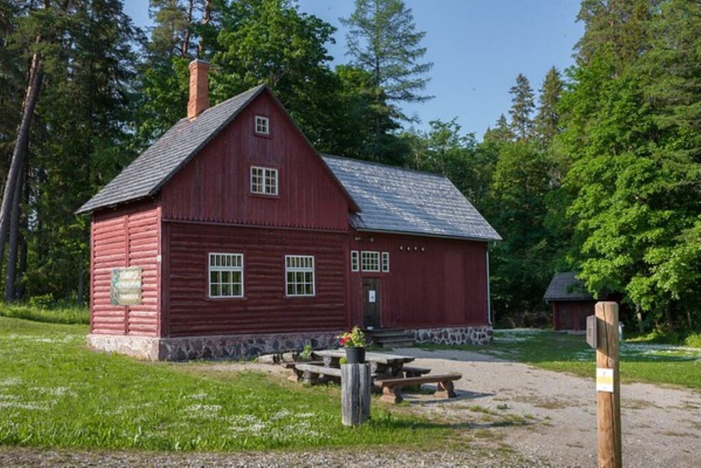 Roela käbikuivati-muuseum